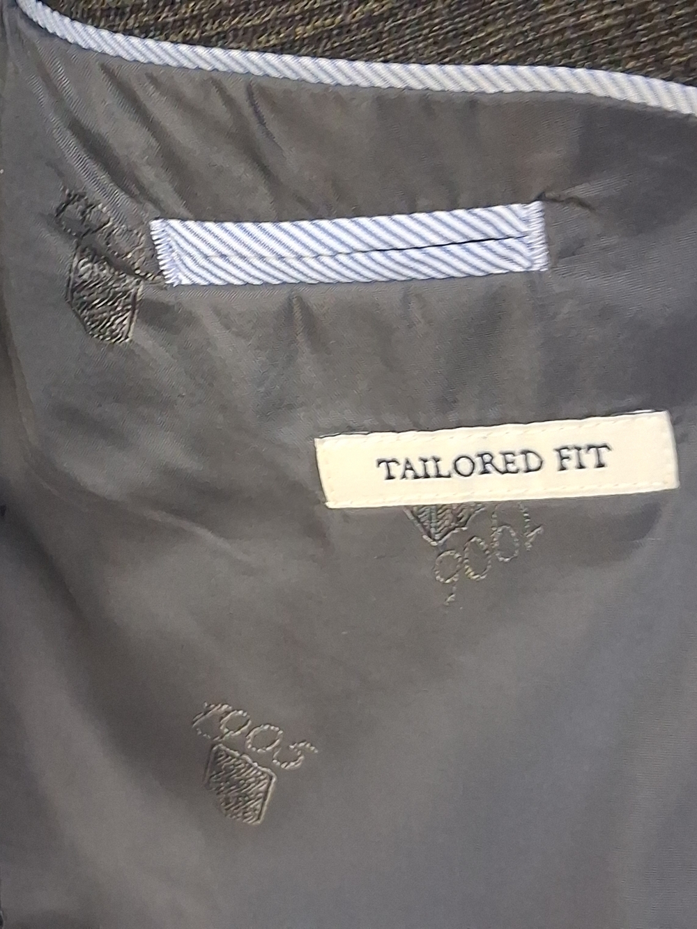 Jos. A. Bank 1905 Tailored Fit Gray & Black Plaid Sports Coat; Sz 46L & 40 Waist - Picture 8 of 9